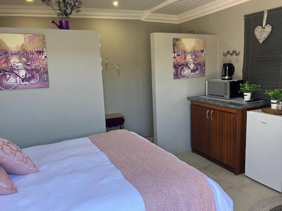 Stellies Accommodation - Room 2 Keetmanshoop Exterior foto