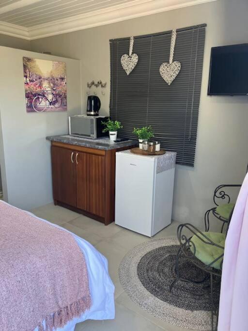 Stellies Accommodation - Room 2 Keetmanshoop Exterior foto