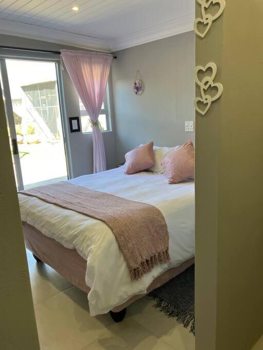 Stellies Accommodation - Room 2 Keetmanshoop Exterior foto